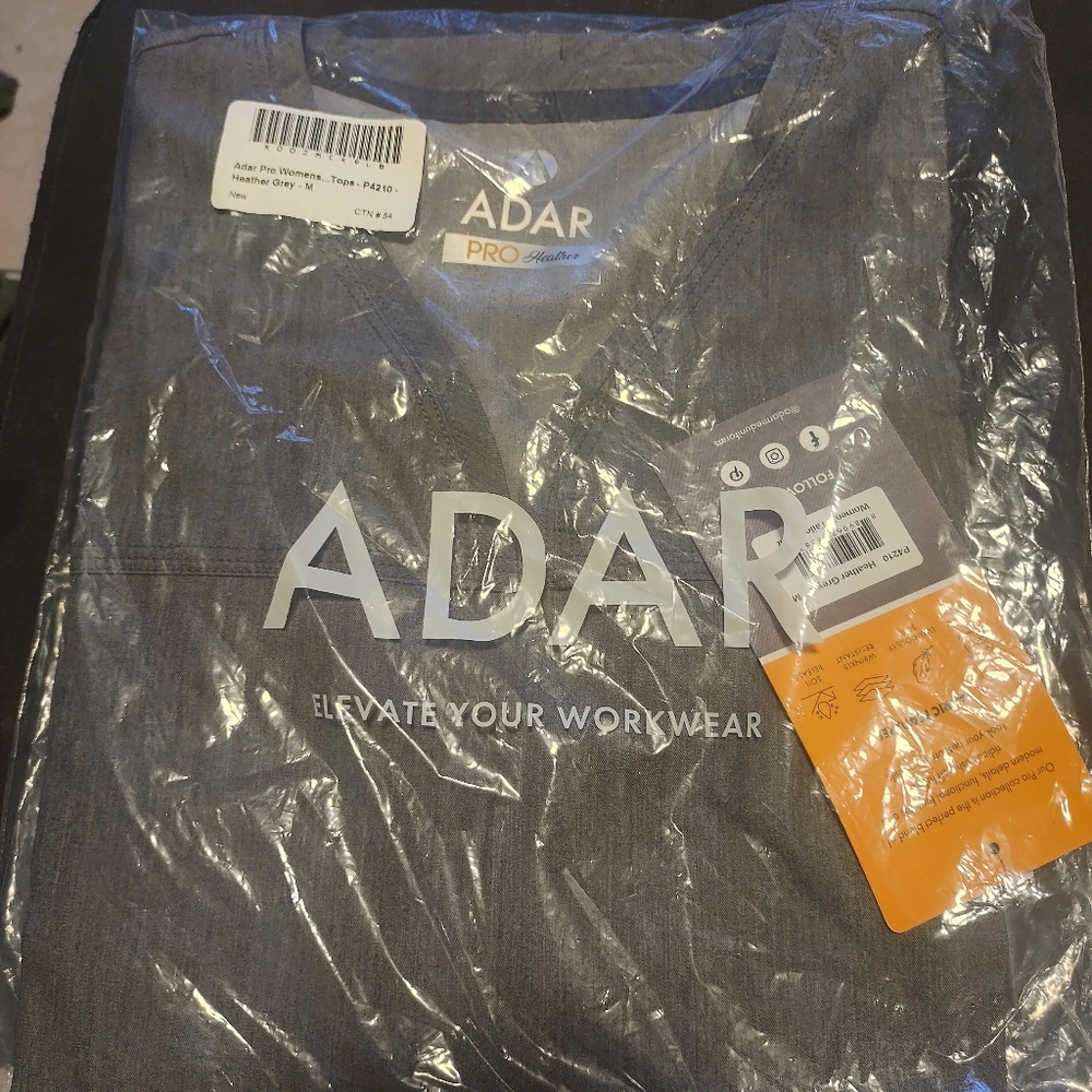 Heather grey adar scrub top